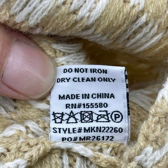 Maronie Camel Cream Checkered Stripe Turtleneck Dolman Sleeve Cropped Sweater‎ - Picture 7 of 7